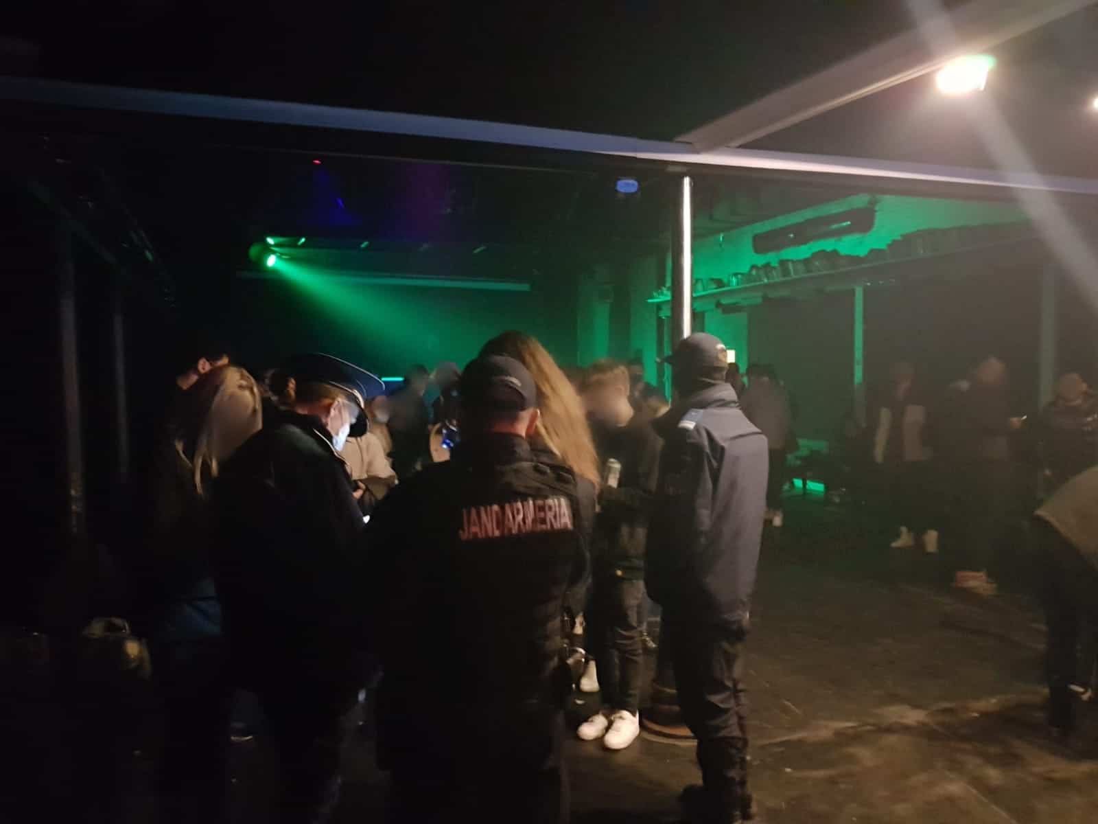 petrecere politisti