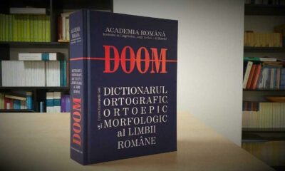 doom dictionar roman
