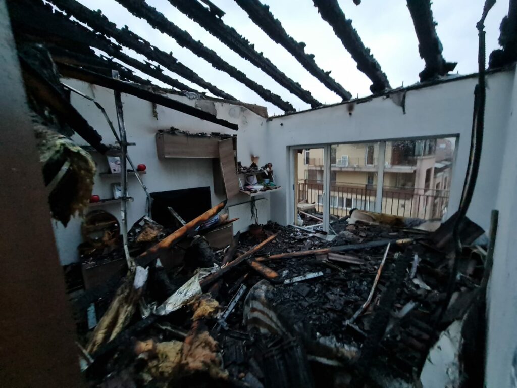 foto incendiu floresti apartament 1