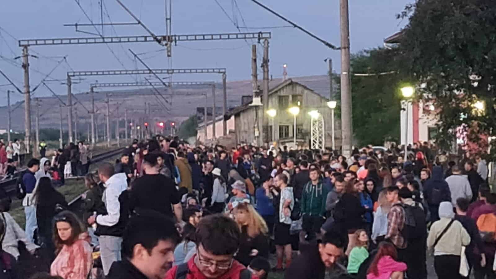 CFR anubnță că mai multe trenuri vor opri în halta Bonțida