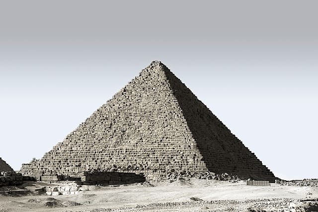 pyramid gec0617906 640