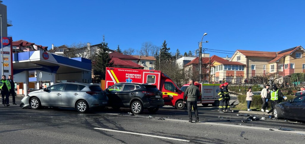 accident 4 mașini calea Turzii