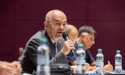 Emil Boc, întâlnire cu cetățenii din Mărăști