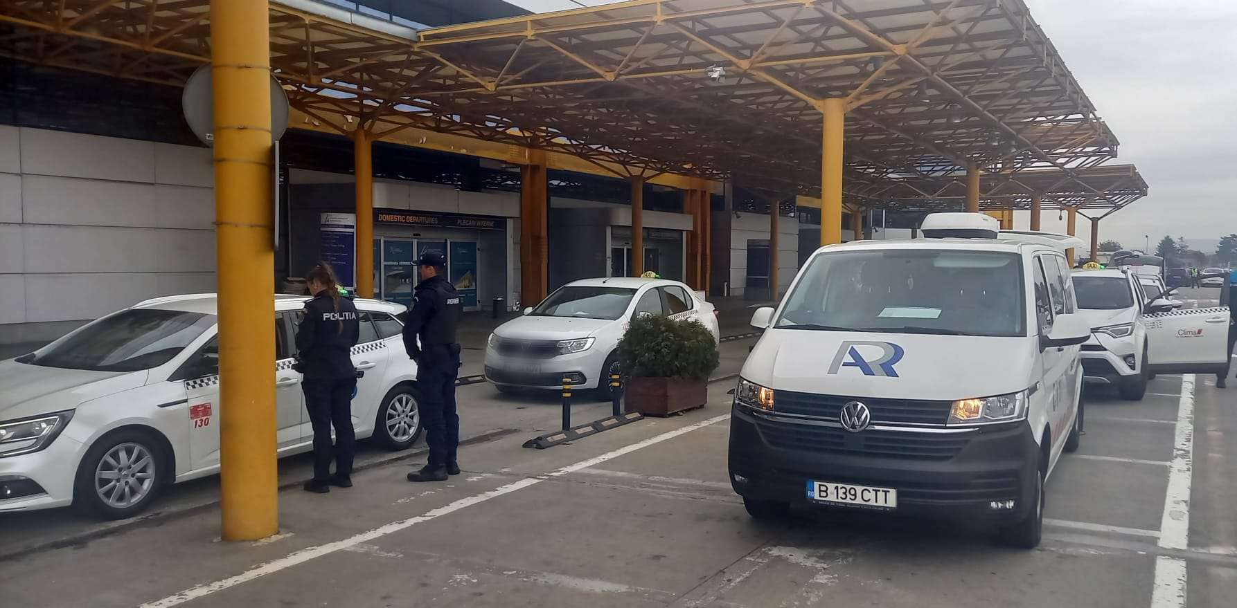 Taximetriști aeroportul Cluj