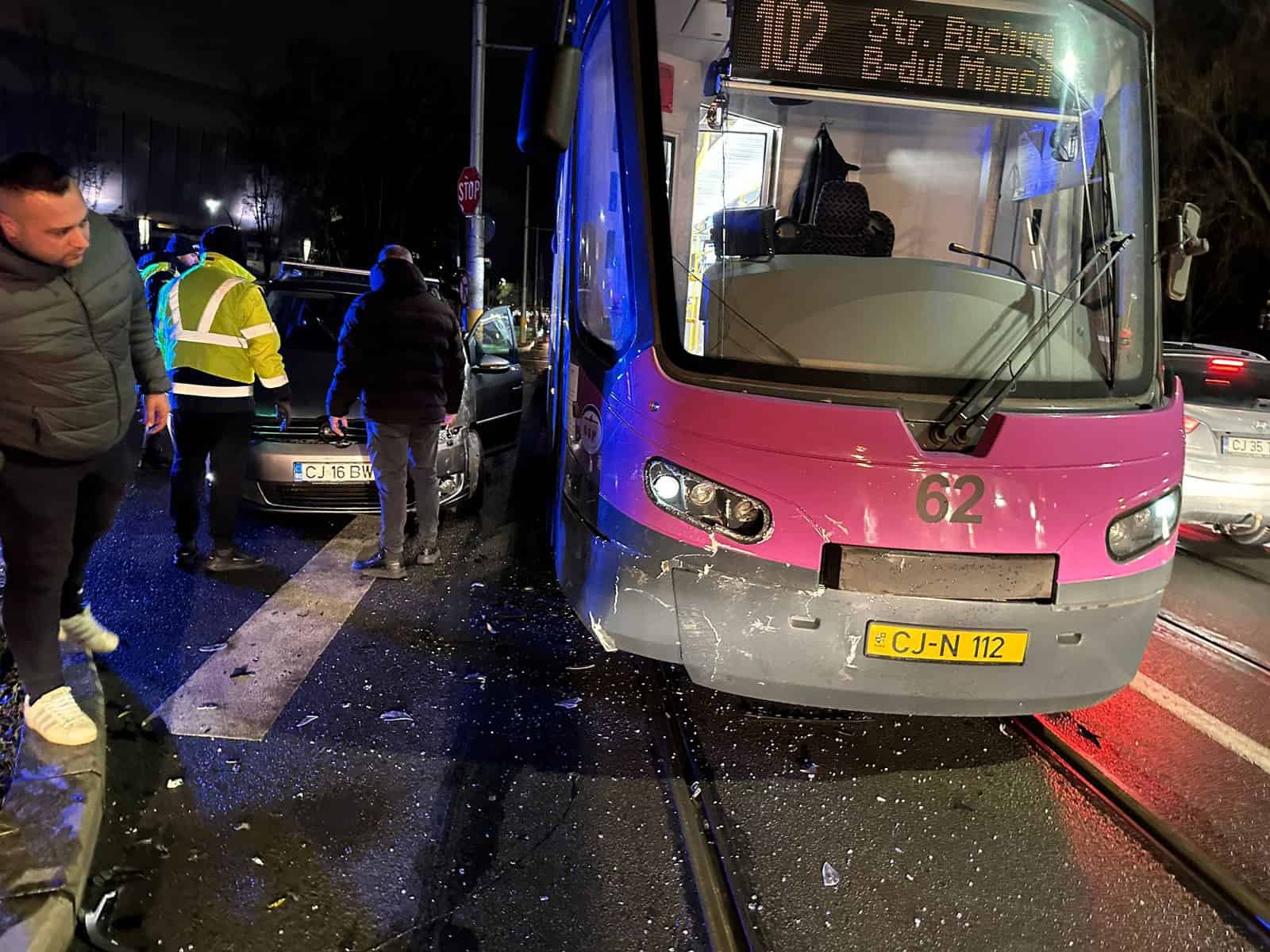 Tramvai implicat într-un accident pe Splaiul Independenței