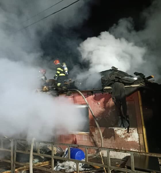 Incendiu pe strada Cantonului